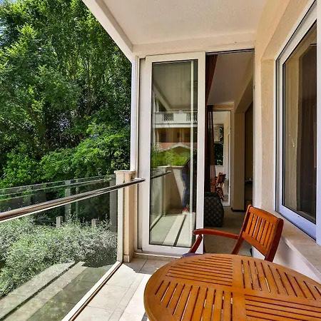 Premier Ex Nadezda Hotel 4*